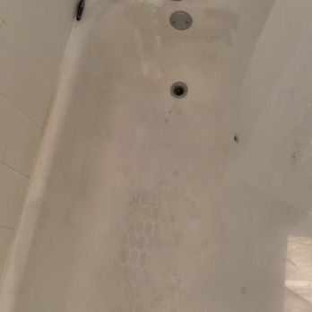 America Refinishing Pros - Tube before - General Contractors Near Me - Miami, Florida