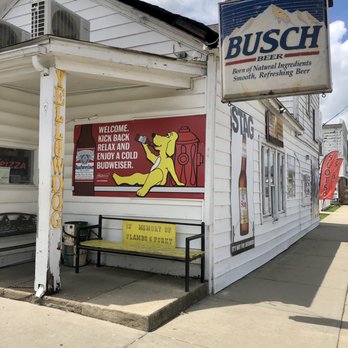 Yellow Dog Cafe & Bar - Outside - New American Near Me - Worden, Illinois Yellow Dog Cafe & Bar - Outside - New American Near Me - Worden, Illinois
