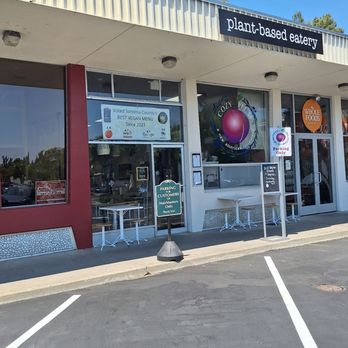 Cozy Plum - Sandwiches Near Me - Sebastopol, California Cozy Plum - Sandwiches Near Me - Sebastopol, California