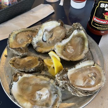Shrimp Basket - Half dozen oysters - Seafood Near Me - Pensacola, Florida