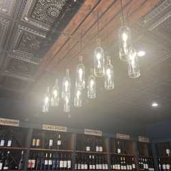 Savvy Sips Wine and Spirits