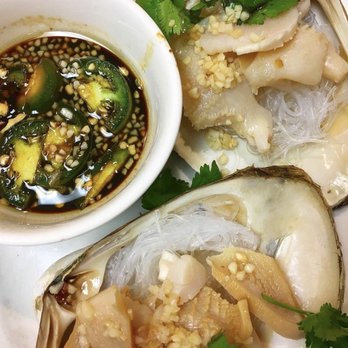 Emperor Palace Restaurant - surf clams with vermicelli noodles/貴妃蚌 (2017) - Chinese Near Me - San Francisco, California Emperor Palace Restaurant - surf clams with vermicelli noodles/貴妃蚌 (2017) - Chinese Near Me - San Francisco, California