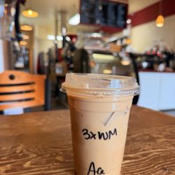 Café Santana Roasting Company - Triple shot, white mocha