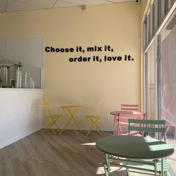 Ice rice - Interior - Bubble Tea Near Me - Rancho Cucamonga, California