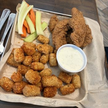 Lebowski’s Taproom - Chicken tenders - Burgers Near Me - Colorado Springs, Colorado Lebowski’s Taproom - Chicken tenders - Burgers Near Me - Colorado Springs, Colorado