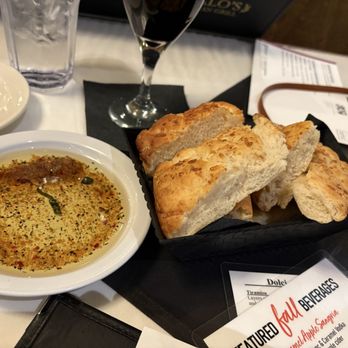 Galo's Italian Grill - Bread & dipping sauce. Oh, yum! - Italian Near Me - Richmond, Indiana
