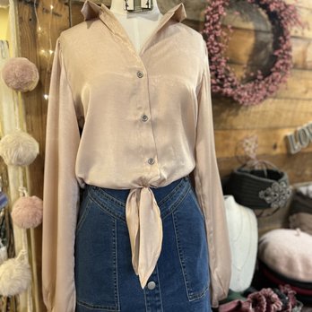 Re-find - Men's Clothing Near Me - Salem, Massachusetts