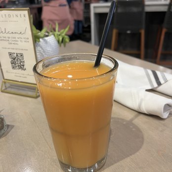 SweetDiner - Orange strawberry juice - Diners Near Me - Milwaukee, Wisconsin
