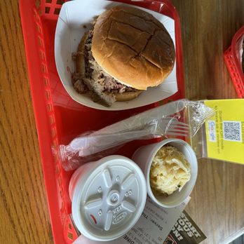 Phil's Dream Pit - Pulled pork and hashbrown casserole - Barbeque Near Me - Kingsport, Tennessee