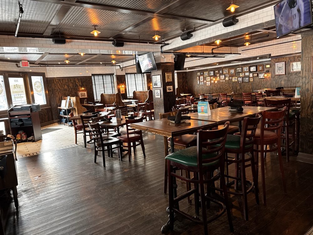 Hilltop Park Alehouse