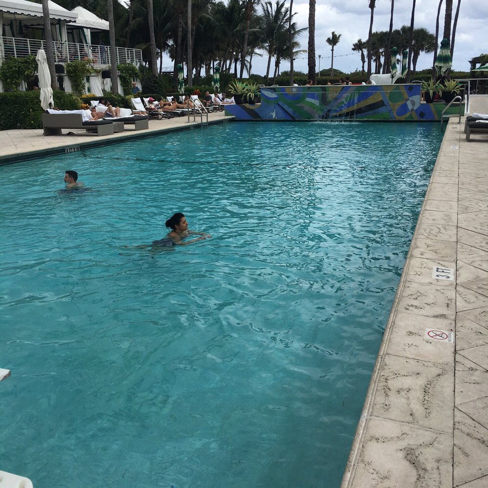 Kimpton Surfcomber Hotel - Pool area- heated nice and warm - Hotels Near Me - Miami Beach, Florida Kimpton Surfcomber Hotel - Pool area- heated nice and warm - Hotels Near Me - Miami Beach, Florida
