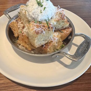 North Italia - White truffle garlic bread with ricotta cheese - Pizza Near Me - Peoria, Arizona North Italia - White truffle garlic bread with ricotta cheese - Pizza Near Me - Peoria, Arizona