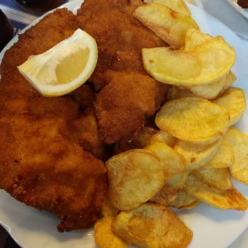 Cafe Anzengruber - Weiner schnitzel with fried potato. - Cafes Near Me - Vienna, 9