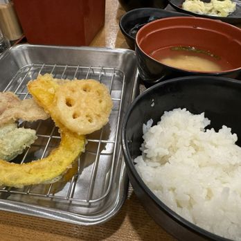 Tempura Kiki - Tempura Kombucha, Lotus Root, Green Pepper and Pork - Japanese Near Me - Honolulu, Hawaii