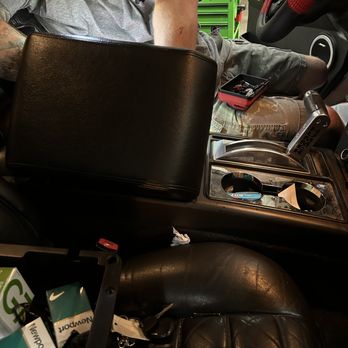 Car Candy Customs - Putting in work - Car Stereo Installation Near Me - Highland Park, Illinois