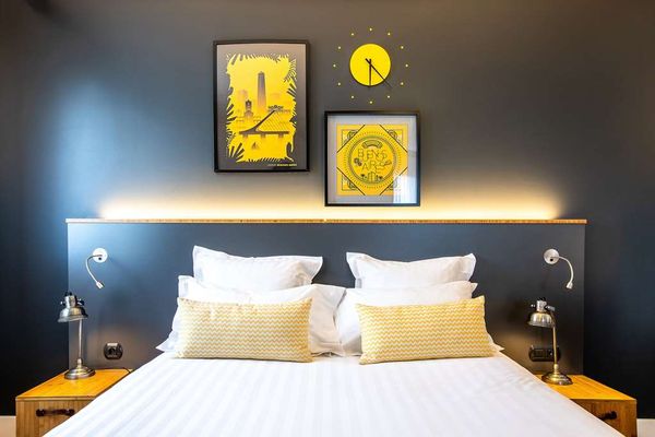 Best Western Plus Suitcase Paris La Défense. by null