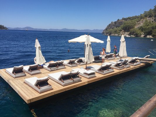 Hillside Beach Club by null