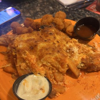 The Loading Dock Bar & Grill - Combo 4 after eating all of the wings - American Near Me - Dunmore, Pennsylvania