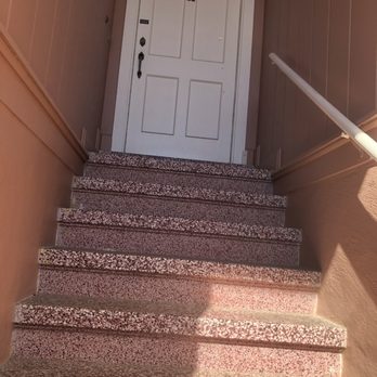 JP Moving Services - Stairs to bring the Casper box up - Movers Near Me JP Moving Services - Stairs to bring the Casper box up - Movers Near Me