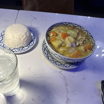Tuk Tuk's of Draper - Yellow curry - Thai Near Me - Draper, Utah
