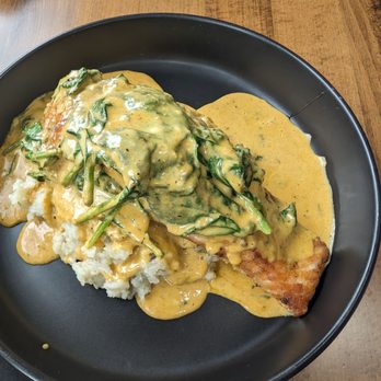 Kitchen Savages - Salmon over Mash Potatoes - Cajun/Creole Near Me - Washington, DC, District of Columbia Kitchen Savages - Salmon over Mash Potatoes - Cajun/Creole Near Me - Washington, DC, District of Columbia
