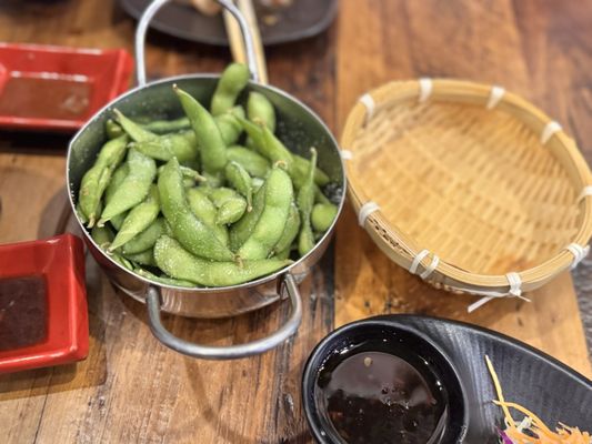 MAGURO Sushi Thai Ramen by null