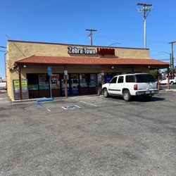 Zebra Town Deli & Market - Outside