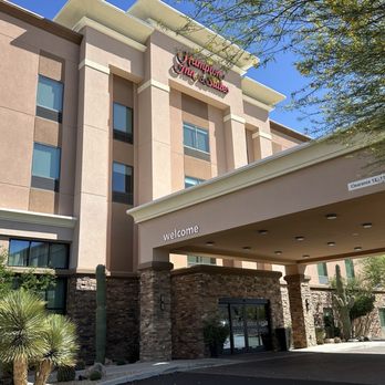 Hampton Inn & Suites Tucson Marana - Entrance - Hotels Near Me - Tucson, Arizona