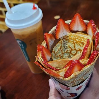 T-Swirl Crêpe - Desserts Near Me - Philadelphia, Pennsylvania T-Swirl Crêpe - Desserts Near Me - Philadelphia, Pennsylvania