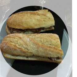Contigo Pan y Cebolla - Bocata de ternasco
