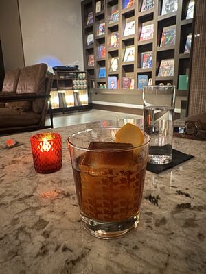 Nocturno cocktail bar by null