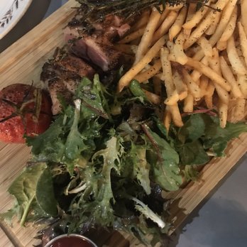 Jules Bistro - Duck board to share - Bistros Near Me - Toronto, Ontario