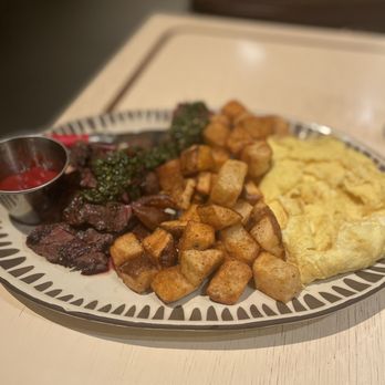 Sugarcane - Steak and Eggs - Cocktail Bars Near Me - Las Vegas, Nevada