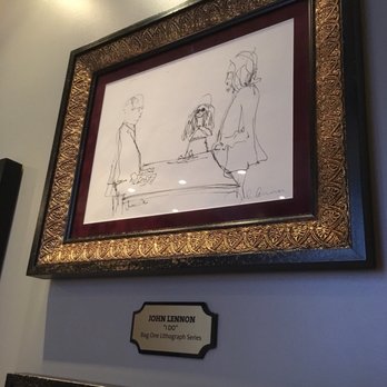Hard Rock Cafe Brussels - Bars Near Me - Brussels, BRU