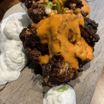 Dos Olivos Market - Crispy Cauliflower Tikka Masala - yum! - Specialty Food Near Me - Buda, Texas