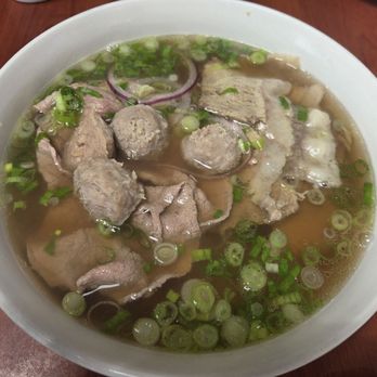 Darren's Cafe - Beef and beef meatball noodle soup pho - Vietnamese Near Me - San Francisco, California Darren's Cafe - Beef and beef meatball noodle soup pho - Vietnamese Near Me - San Francisco, California