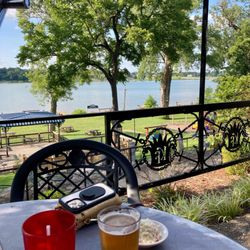 Kingfish Restaurant - Sunday night dinner in a beautiful spot on the Ohio River with tasty white cod fish platters.
