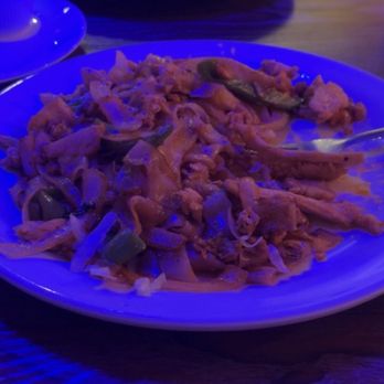 Thai Bowl - Chicken drunken noodles - Laotian Near Me - Clarksville, Tennessee Thai Bowl - Chicken drunken noodles - Laotian Near Me - Clarksville, Tennessee