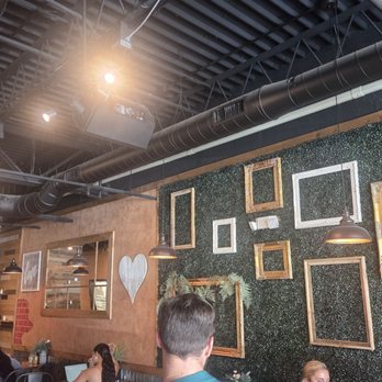 Ella Cafe - Cafes Near Me - Coral Springs, Florida