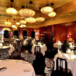 Dirty French Steakhouse - Dining room