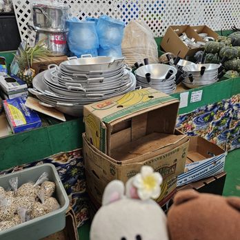 Pena Farm - Woks and pots... - Grocery Near Me - Honolulu, Hawaii Pena Farm - Woks and pots... - Grocery Near Me - Honolulu, Hawaii