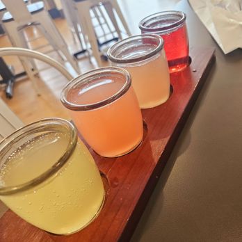 Eggs Up Grill - Mimosa Flight  Peach Blueberry Strawberry Lemonade Orange Cranberry - Breakfast & Brunch Near Me - Richmond, Virginia