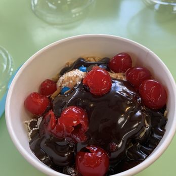 Yotality - New York Cheesecake base with crumbled 5th Avenue candy bar, hot fudge Sunday syrup and Cherries - Ice Cream & Frozen Yogurt Near Me - Williamsville, New York Yotality - New York Cheesecake base with crumbled 5th Avenue candy bar, hot fudge Sunday syrup and Cherries - Ice Cream & Frozen Yogurt Near Me - Williamsville, New York
