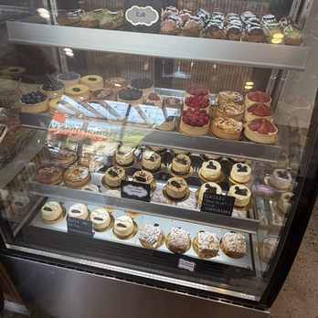 Le Saint Honore - Bakeries Near Me - Dana Point, California