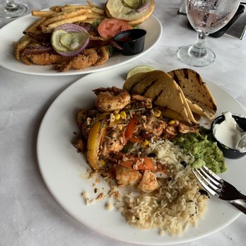 Oakland's Restaurant & Marina - Soft shell crab, chef's tacos. - Seafood Near Me - Hampton Bays, New York Oakland's Restaurant & Marina - Soft shell crab, chef's tacos. - Seafood Near Me - Hampton Bays, New York