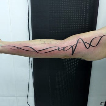 Acme - linea tribal - Tattoo Near Me - Madrid, M Acme - linea tribal - Tattoo Near Me - Madrid, M