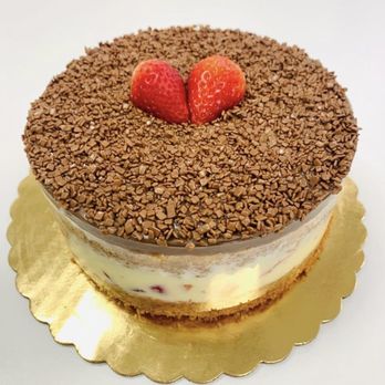Cake by CM - Sensação Cake - Desserts Near Me - North Miami, Florida