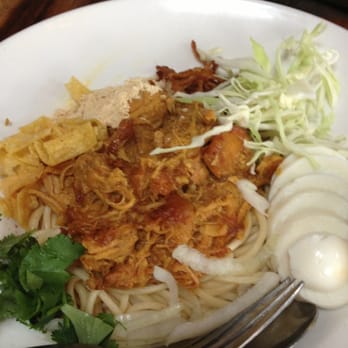 Burma Superstar - Bun Tay Kauswer - Burmese Near Me - Alameda, California