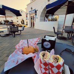 Huge portions with fresh ingredients and a very special, tasty sauce on both the sandwich and burger Huge portions with fresh ingredients and a very special, tasty sauce on both the sandwich and burger
