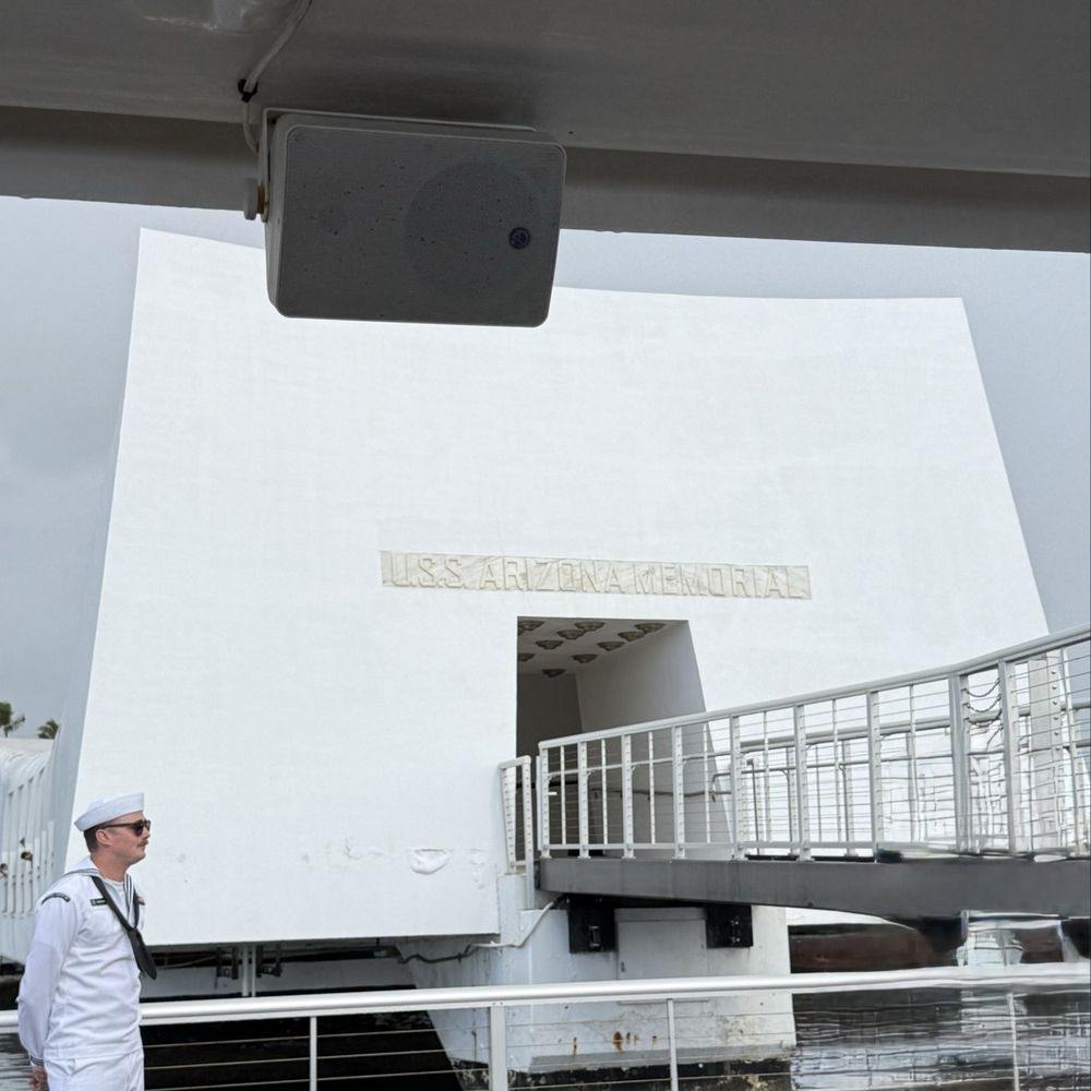 Go Tours Hawaii - The USS Arizona Memorial - Bus Tours Near Me - Honolulu, Hawaii Go Tours Hawaii - The USS Arizona Memorial - Bus Tours Near Me - Honolulu, Hawaii